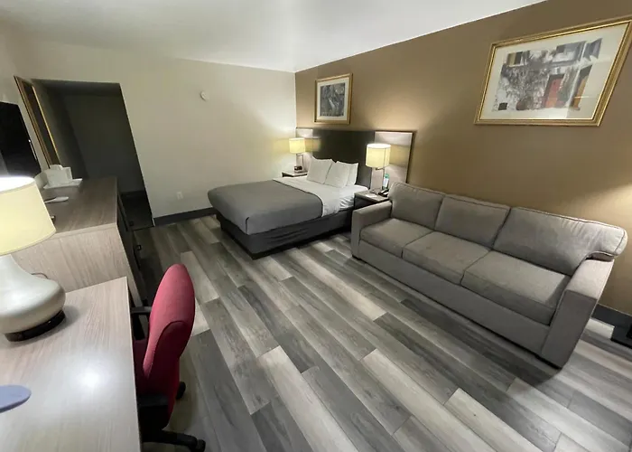 Quality Inn & Suites Goodyear - Phoenix West
